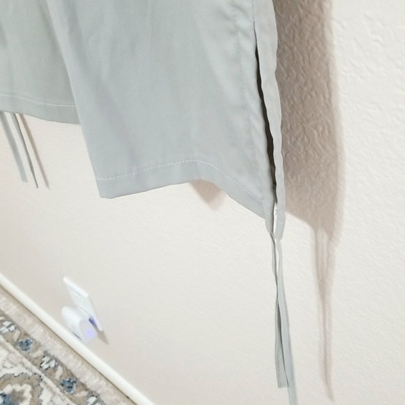 Modern style skirt midi light gray 4 pockets on the front &one on the back .S/M - Picture 3 of 8